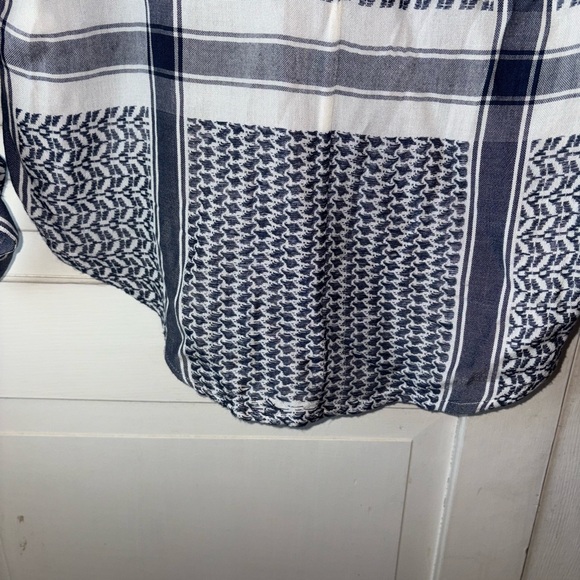 Rails Lily Lace-Up Top Navy White Print Size Small NWT Flawed Rayon Blouse - Picture 6 of 8